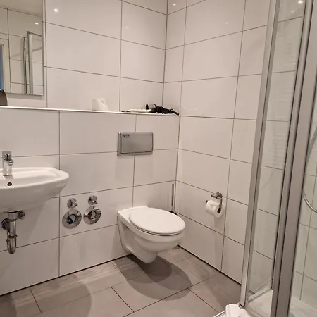 Monika Steuerbord 5 *